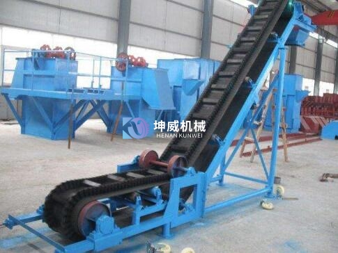 大傾角皮帶輸送機(jī) 大傾角皮帶輸送機(jī)